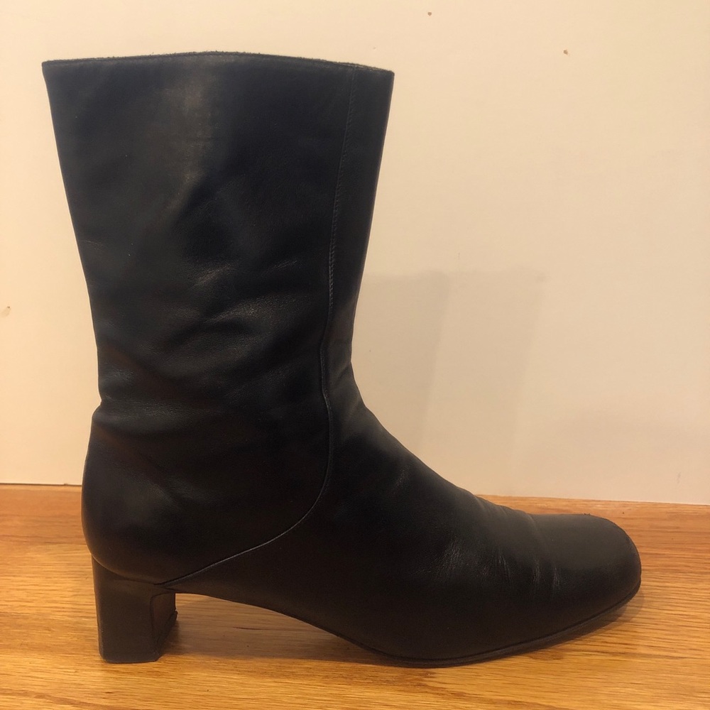 COLE HAAN Black low zipper boot. Block heel. 9.5 M leather Italy Boot comfort - Picture 6 of 16